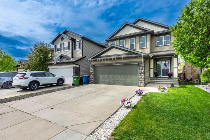 Property Photo: 203 Morningside Circle SW AB T4B 0L7
