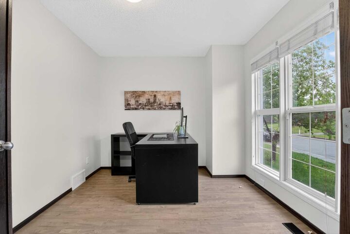 Property Photo:  22 Autumn Green SE  AB T3M 0P2 