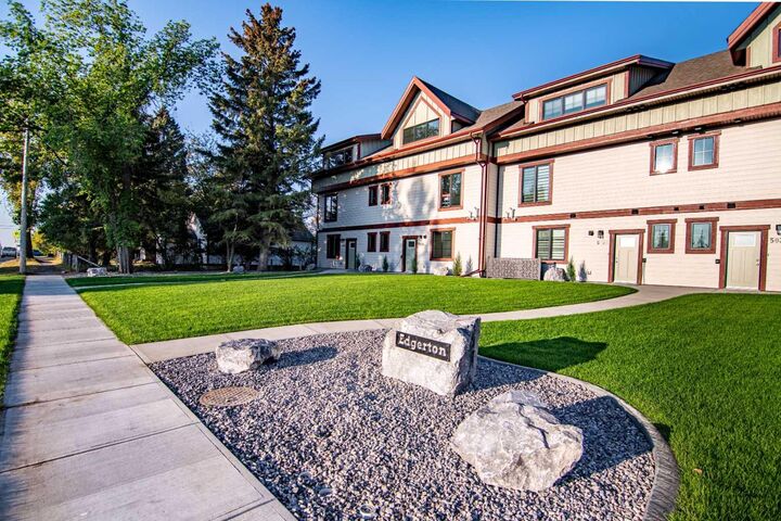 Property Photo: 5030 48 Street AB T4T 1C1
