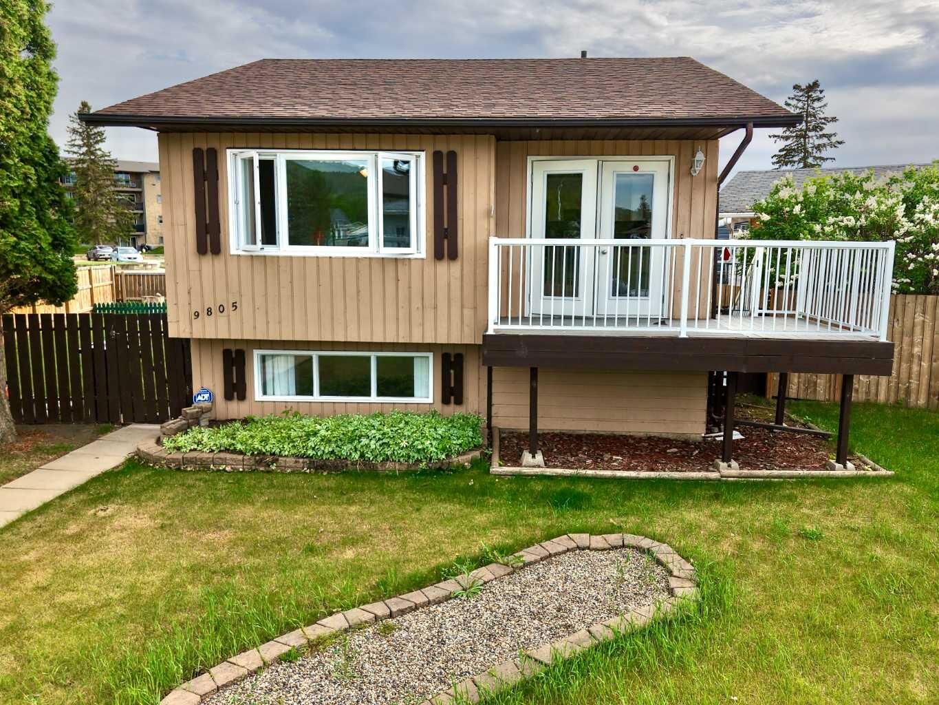 Property Photo:  9805 75 Avenue  AB T8S 1B5 