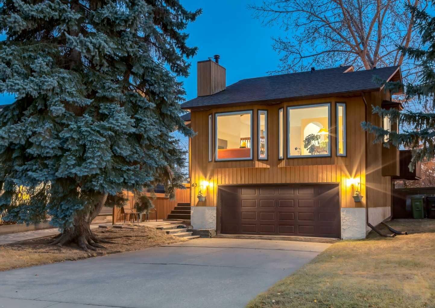 Property Photo:  63 Brookpark Crescent SW  AB T2W 2W6 