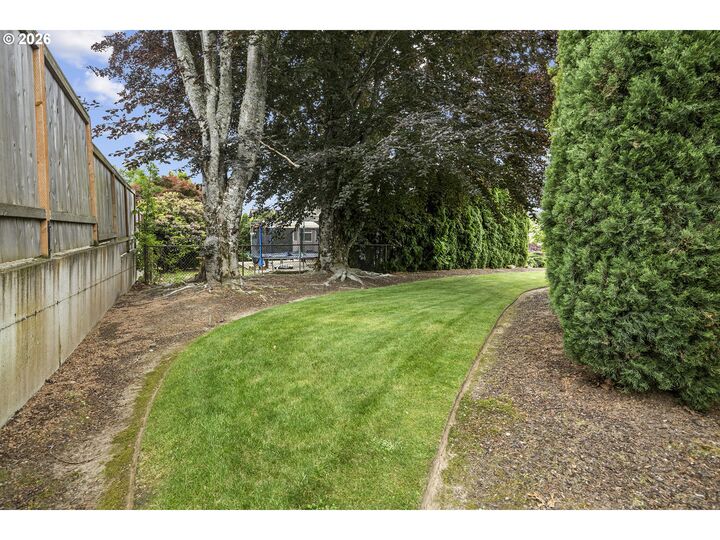 Property Photo:  310 NE Greenway Dr  OR 97030 