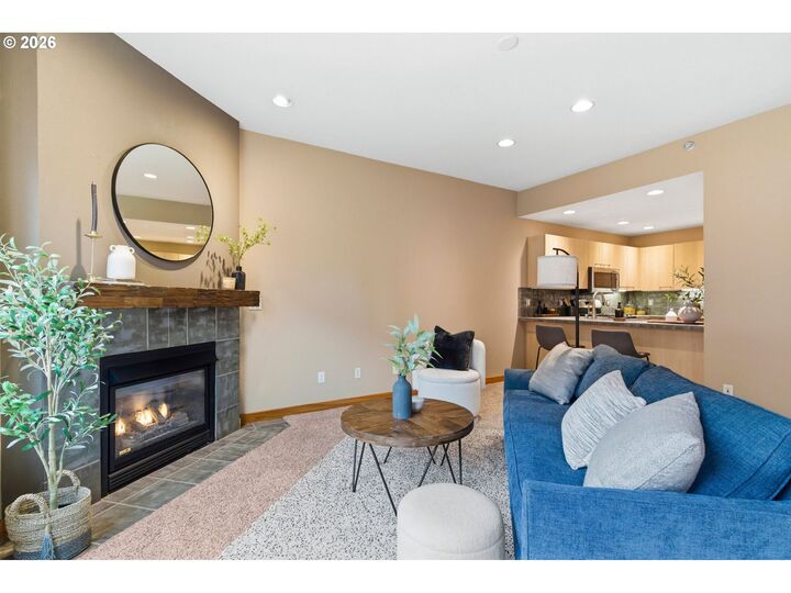 Property Photo: 400 W 8th St 236 WA 98660