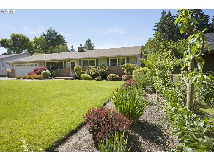 Property Photo:  5444 SE Woodhaven St  OR 97222 
