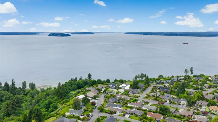 Property Photo:  507  View Ridge Drive  WA 98203 