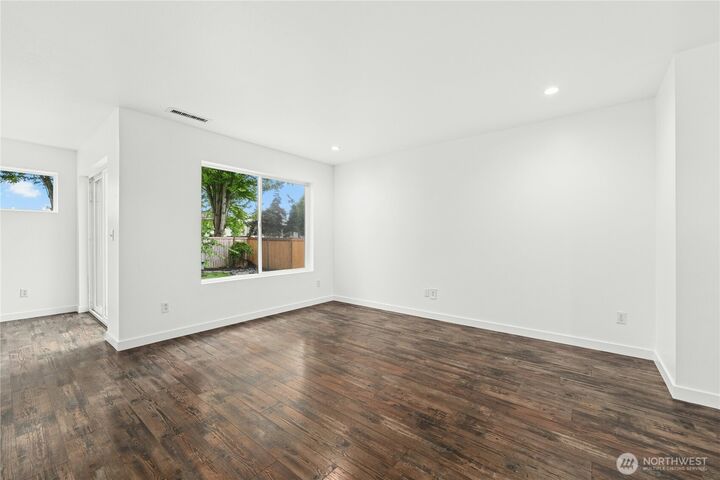 Property Photo:  9424  187th Street Ct E  WA 98375 