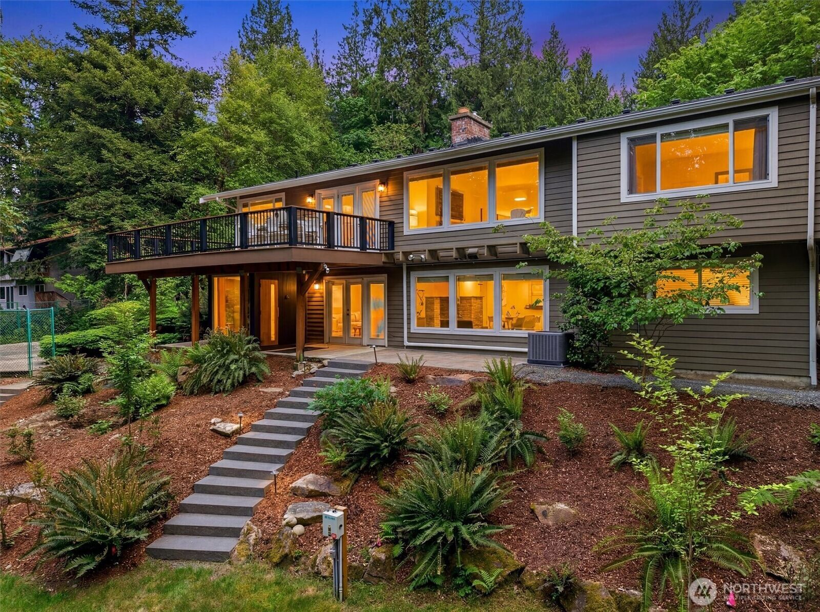 Property Photo:  20224 SE 26th Street  WA 98075 