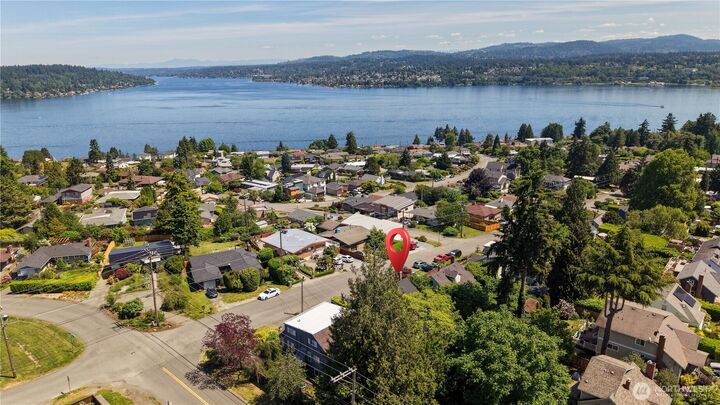 Property Photo: 7811 S 112th Street WA 98178