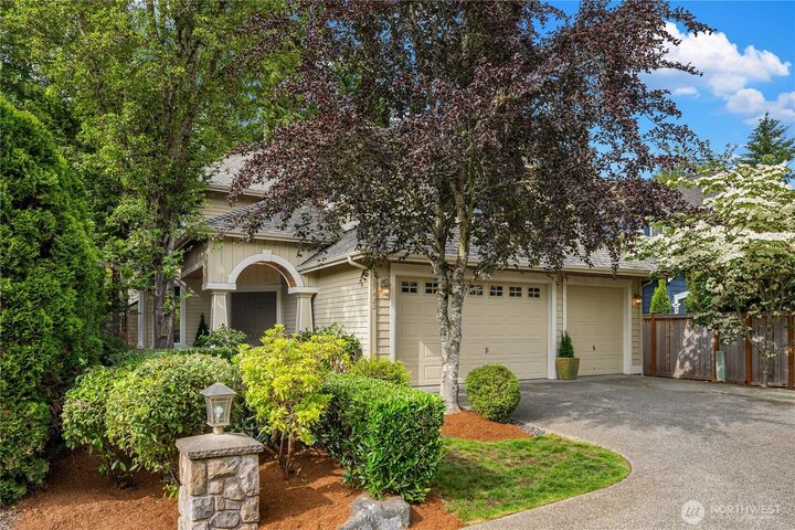 Property Photo:  27422 SE 8th Place  WA 98075 