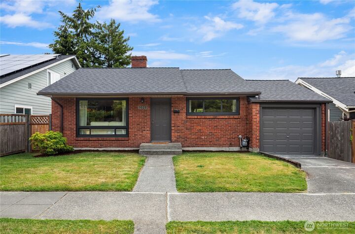 Property Photo: 5028 41st Avenue SW WA 98136