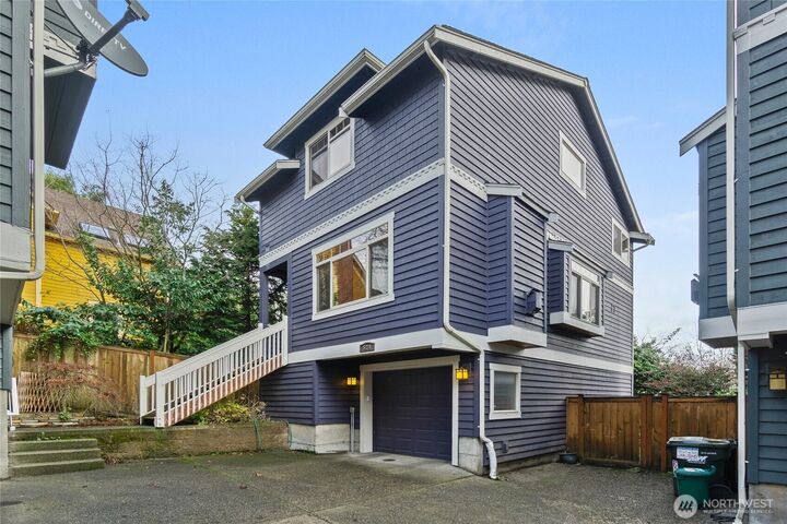 Property Photo:  524  25th Avenue S  WA 98144 
