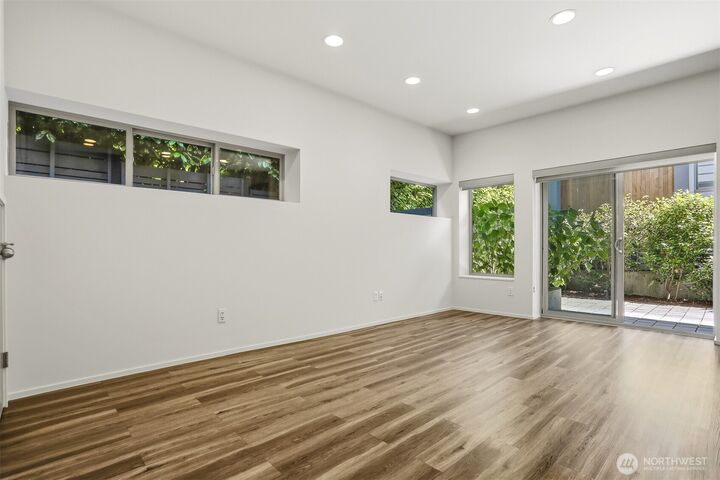 Property Photo: 2651 22nd Avenue W A WA 98199