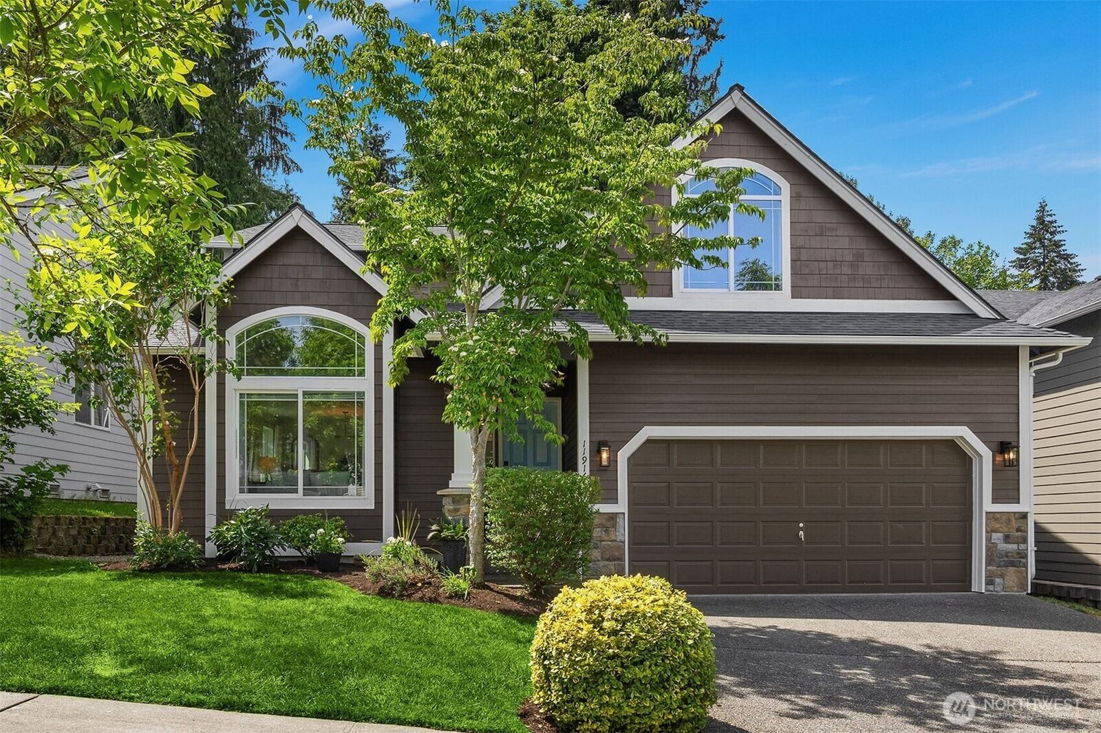 Property Photo:  11916  57th Drive SE  WA 98296 