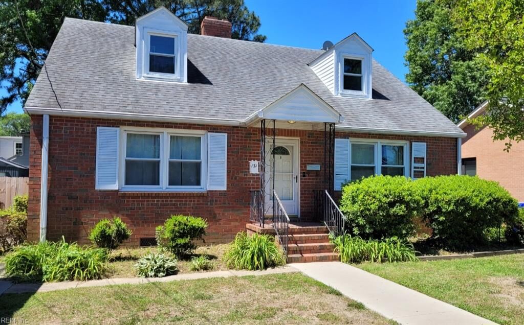 Property Photo:  131 Dupre Ave  VA 23503 