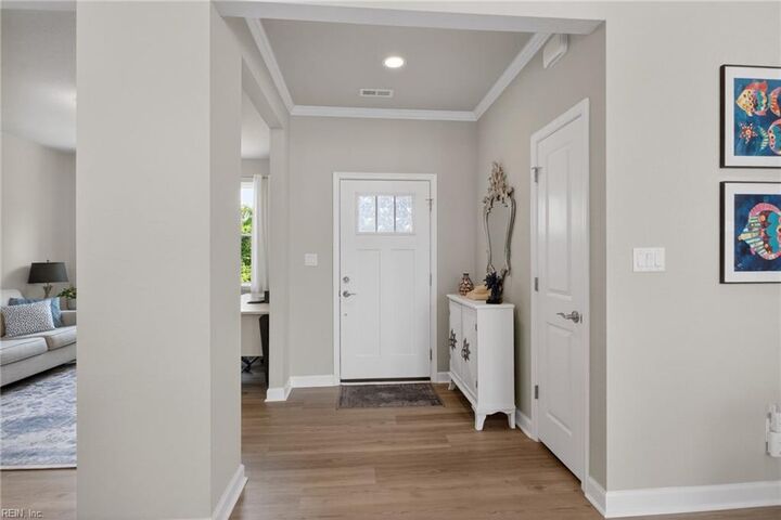 Property Photo:  1010 Paragon Way C  VA 23435 