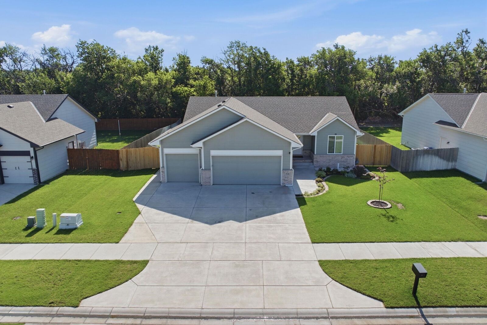 Property Photo:  3518 Laughlin St  KS 67037-2318 