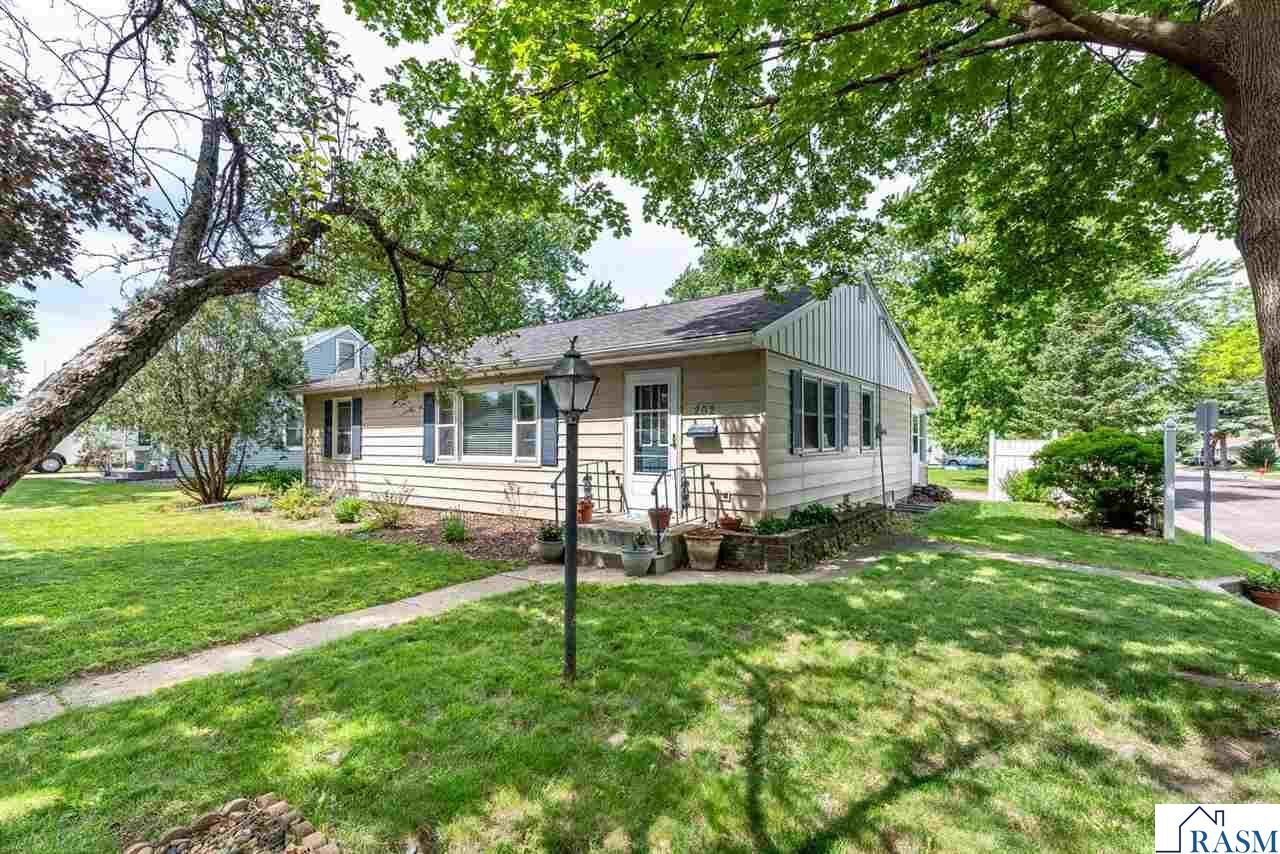 Property Photo:  202 Ellis Avenue  MN 56001 