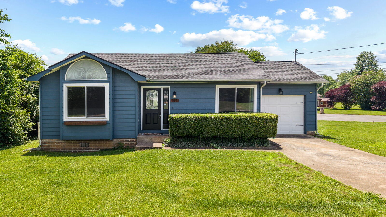 Property Photo:  147 Luckyleaf Trail NE  TN 37323 