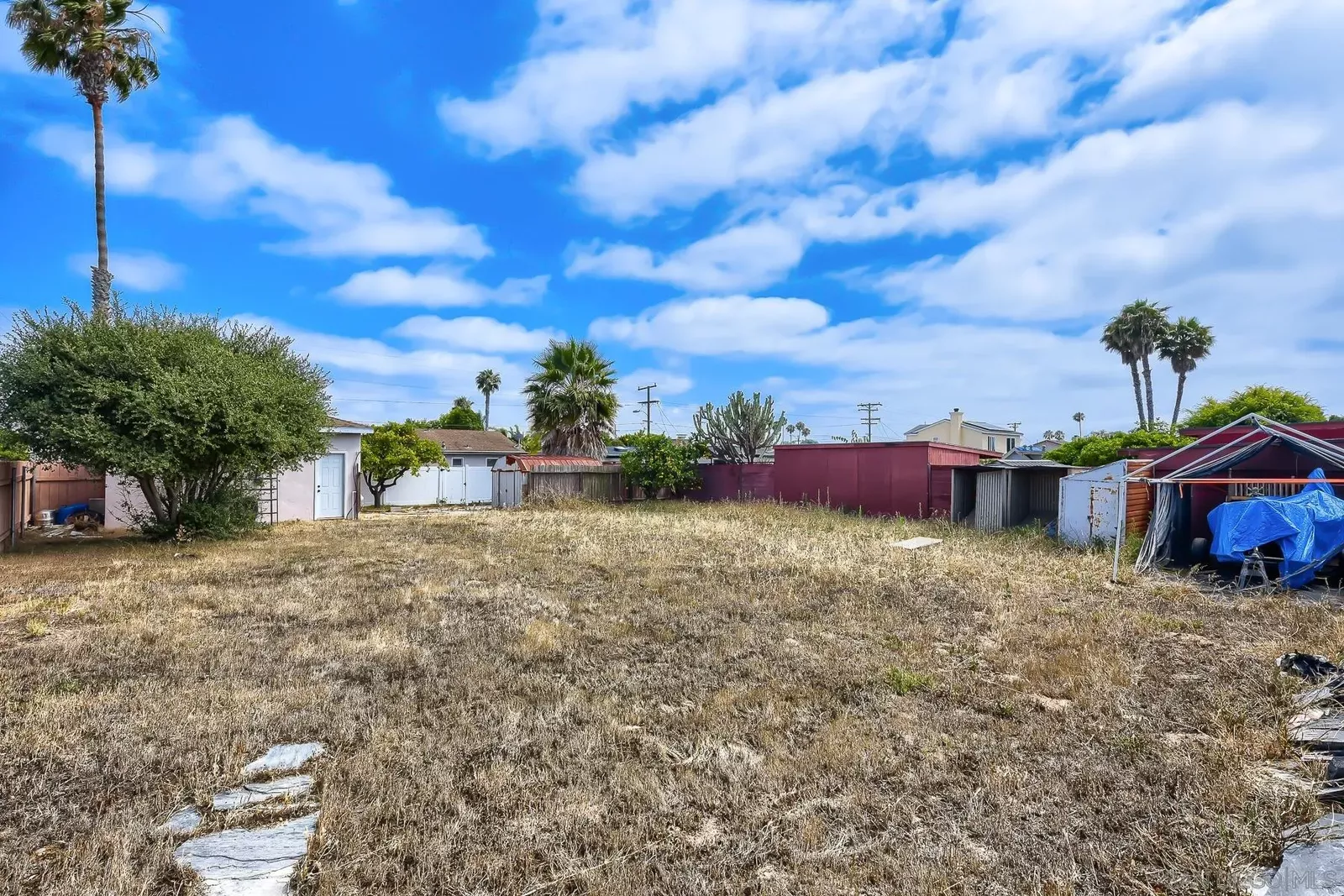 Property Photo: 4070 Fox Ave CA 92117