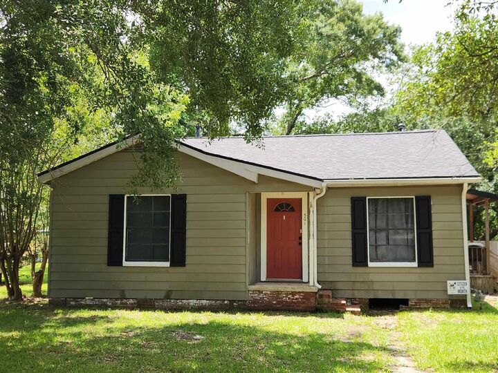 Property Photo: 501 Starlin Drive LA 70663