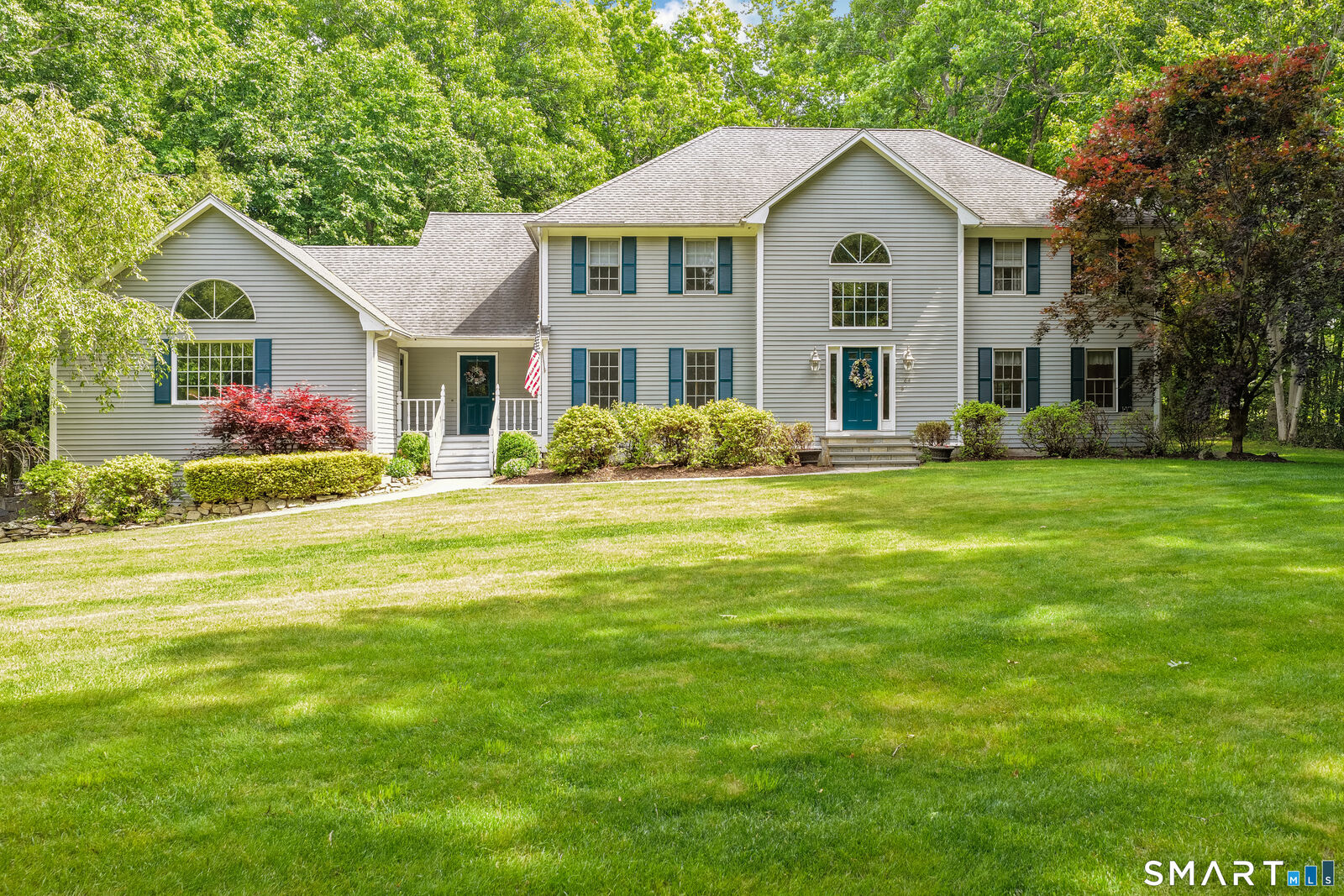 Property Photo:  64 Grist Mill Road  CT 06468 