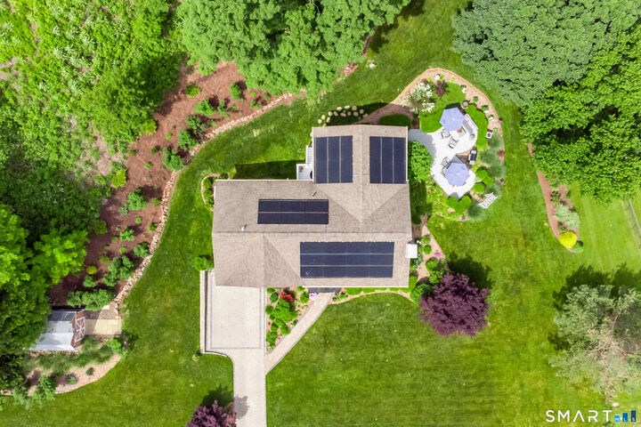 Property Photo: 20 Stacy Court CT 06410