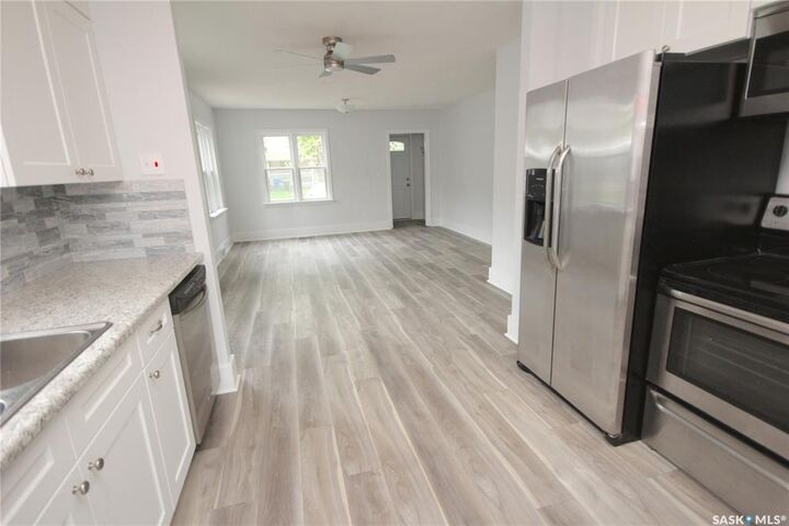 Property Photo: 77 4th Avenue N SK S3N 1A4
