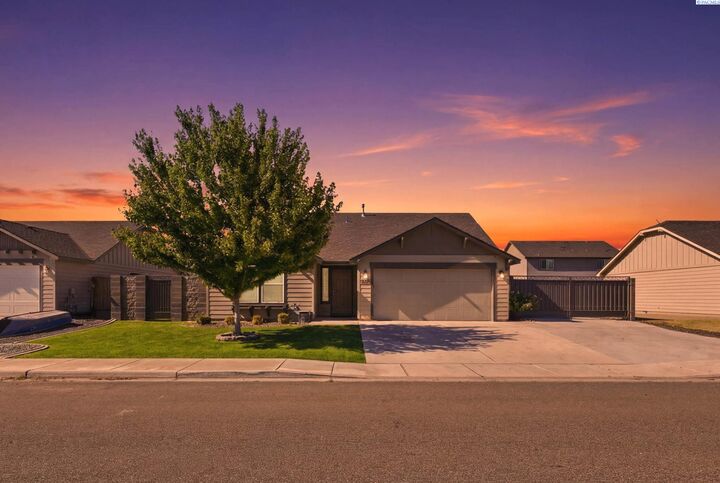 Property Photo: 6913 Rogue Dr WA 99301