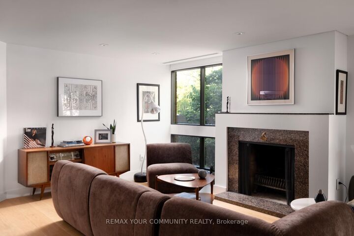 349 St Clair Avenue W 109 — photo 1
