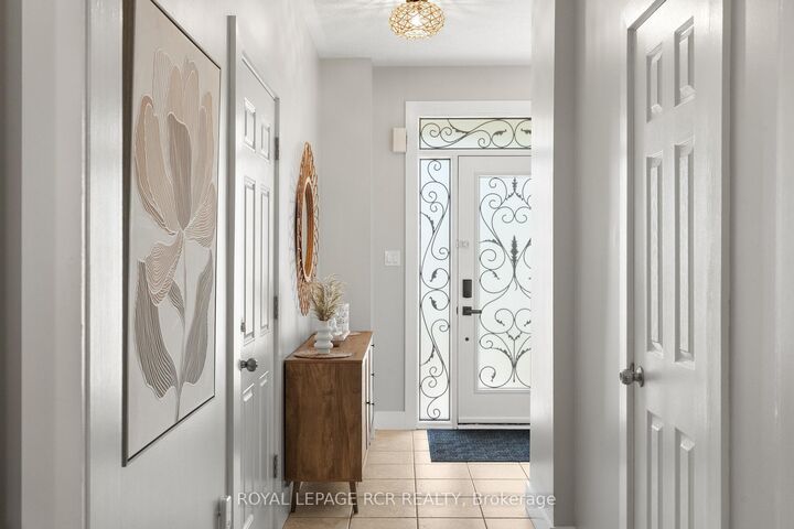 Property Photo:  77 Cathedral Court  ON L8B 0S1 