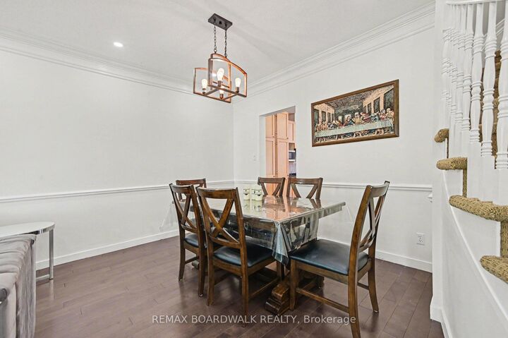 Property Photo: 6072 Longleaf Drive ON K1W 1G4