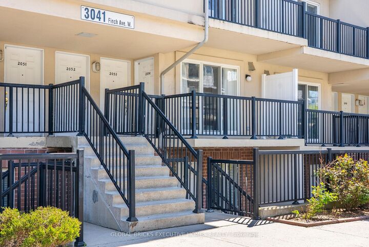 Property Photo: 3041 Finch Avenue W 2054 ON M9M 0A4