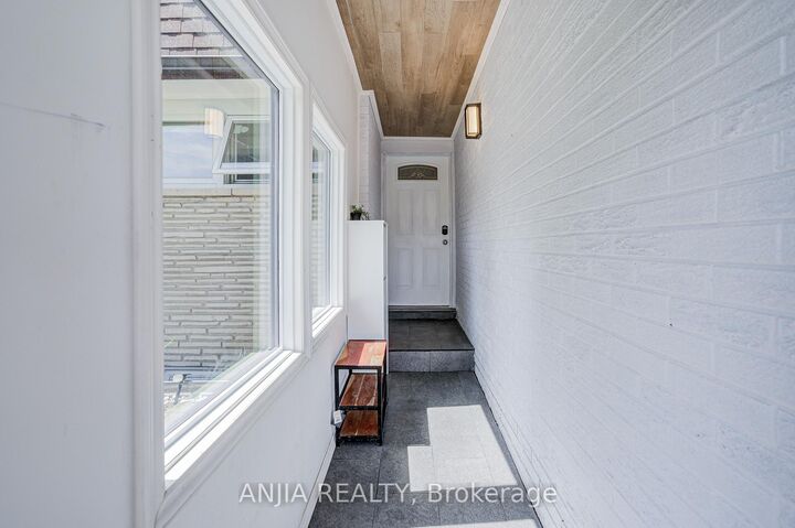 Property Photo: 272 McNicoll Avenue ON M2H 2C7
