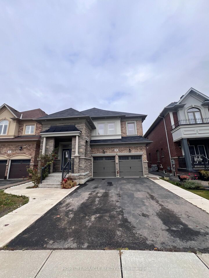 8 Arda Crescent — photo 1