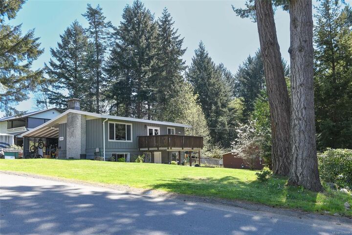 Property Photo: 280 Glacier View Dr BC V9M 1G5
