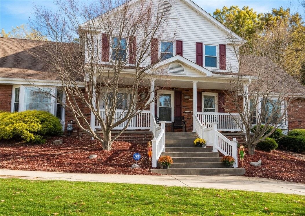 Property Photo:  2358 Golfview Dr  PA 15241 