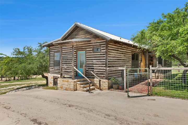 Property Photo:  496 Middleton Road  TX 78669 