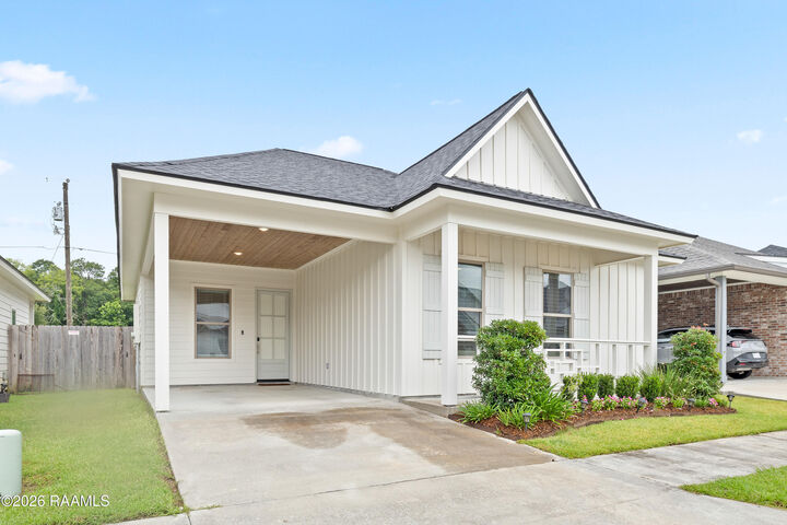 Property Photo:  108 Santa Marta Drive  LA 70592 