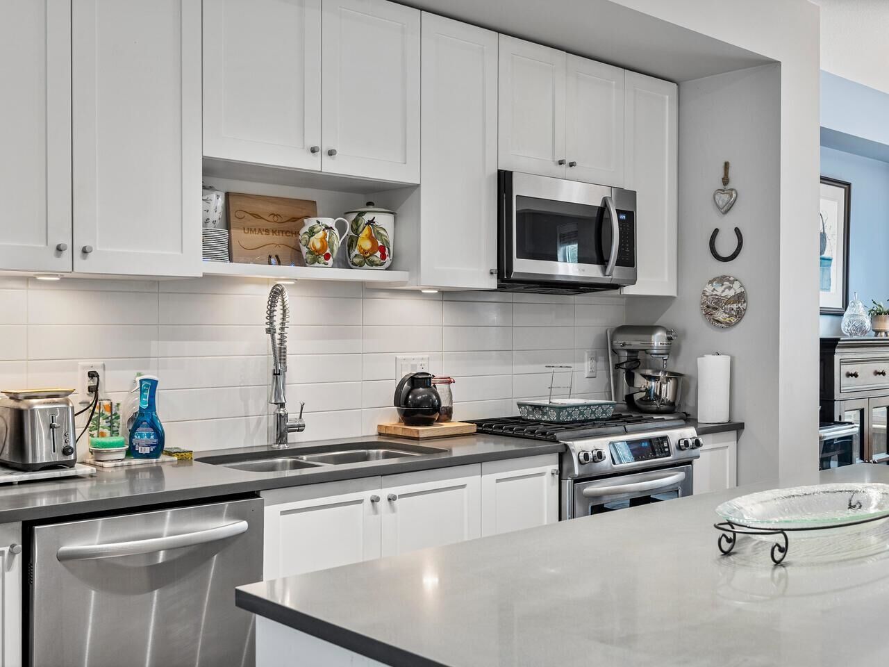Property Photo:  277 171 Street 16  BC V3Z 9P4 