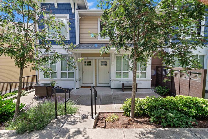 Property Photo: 16561 17A Avenue 45 BC V3Z 1J3