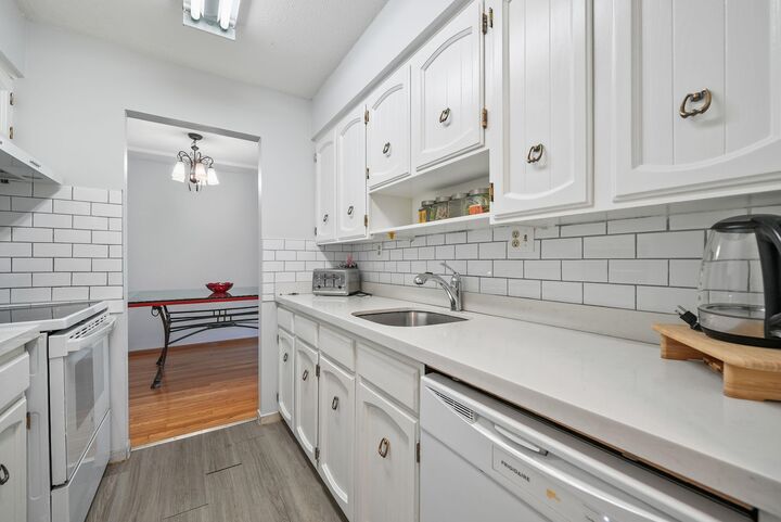 Property Photo:  8770 Laurel Street 202  BC V6P 3V6 