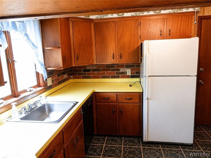Property Photo:  63 Mark Avenue  NY 14075 
