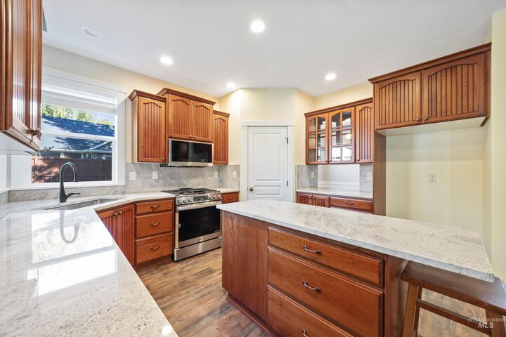 Property Photo: 1497 N Sunup Way ID 83616
