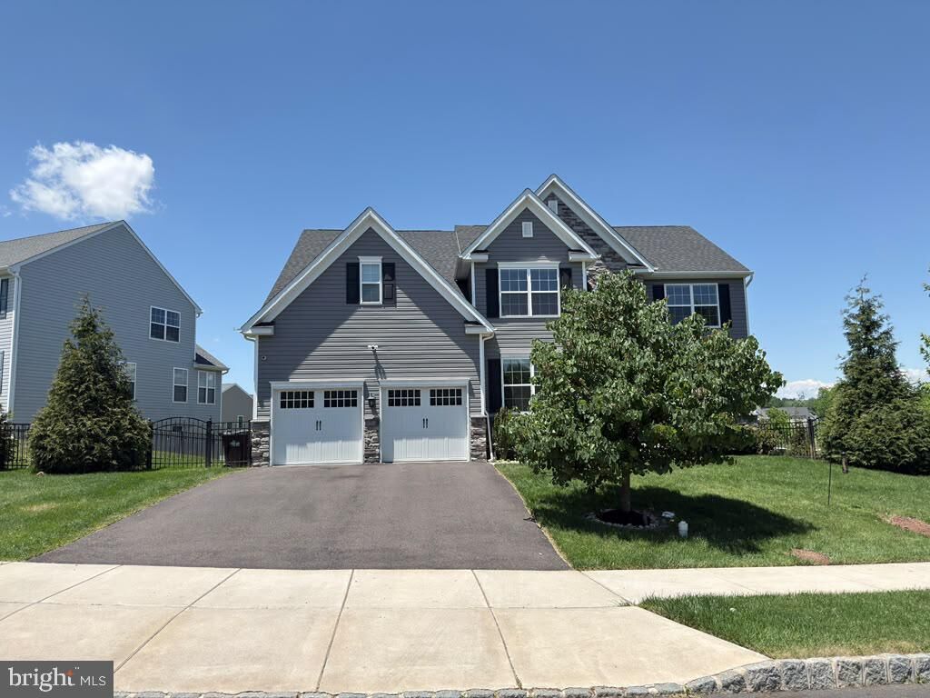 Property Photo:  119 Markley Farm Circle  PA 19403 