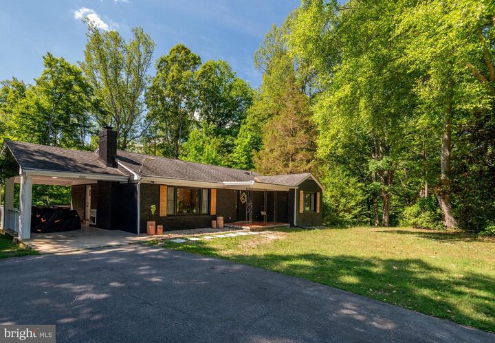 Property Photo: 12081 Laplata Road MD 20602