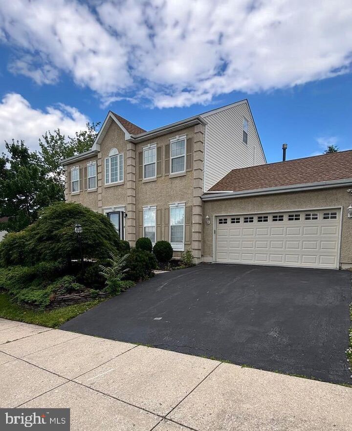 Property Photo: 630 Jamie Circle PA 19406