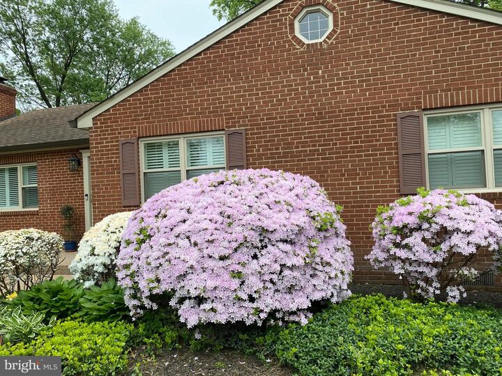 Property Photo: 5515 Bradley Boulevard VA 22311