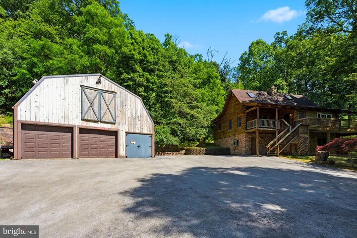 Property Photo: 307 Wildlife Way WV 25425