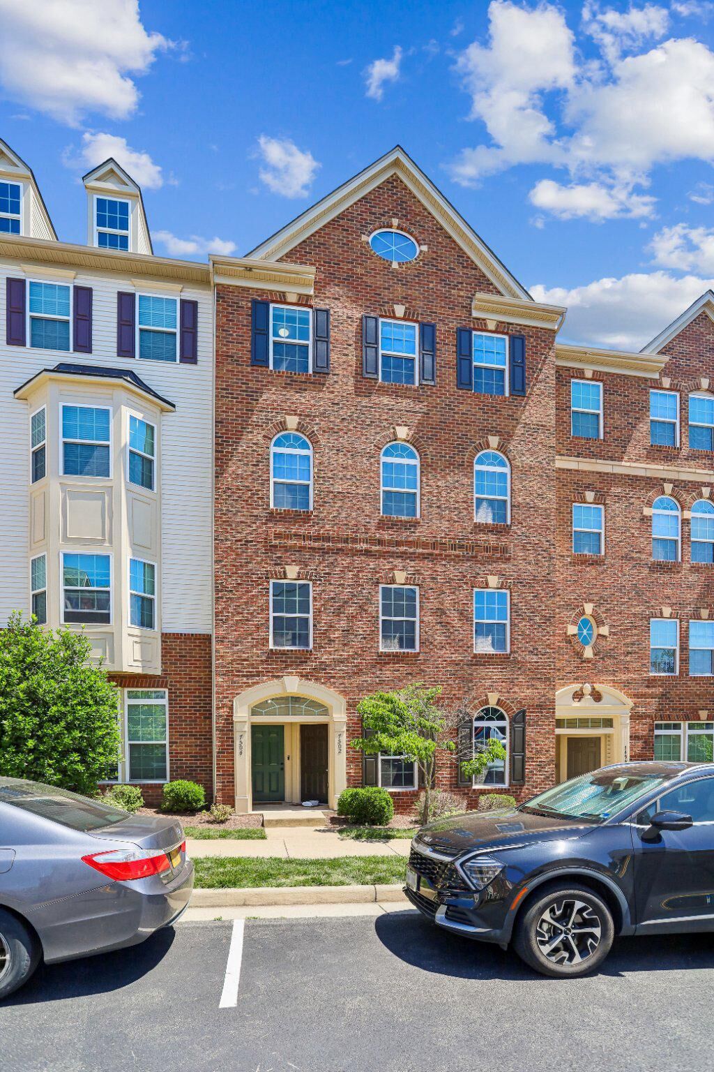 Property Photo: 7504 Brunson Circle VA 20155