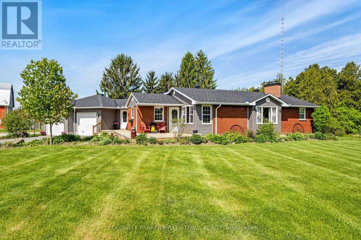 Photo de la propriété:  6443 Martin Street North  ON K0A 1A0 